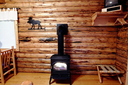 Silverwolf Log Chalets Coram 外观 照片